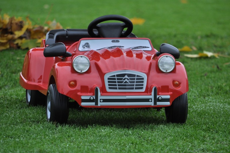 tracteur pedale 2 ans